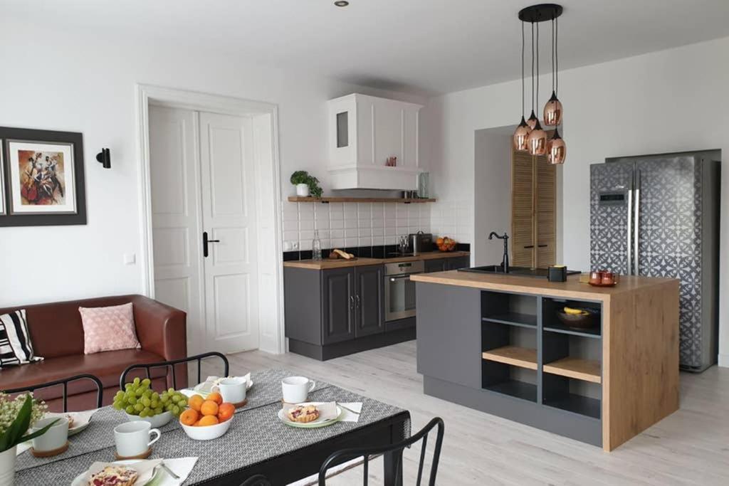 Apartament W Kamienicy Przy Plantach Kaliszki المظهر الخارجي الصورة